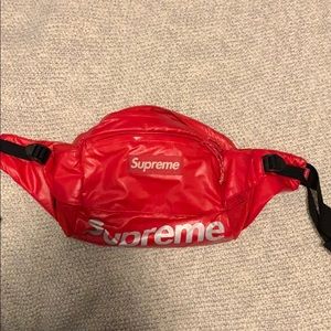 Supreme fanny pack